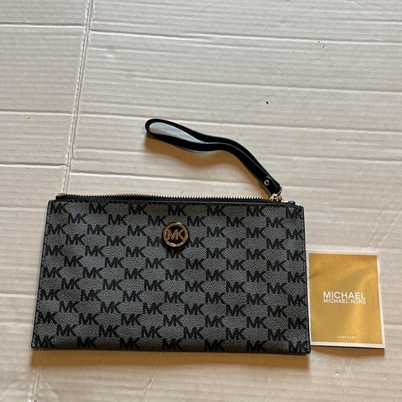 Michael Kors-large-navy blue & gray-zip clutch, wristlet, gold detailing, purse. - Picture 8 of 11